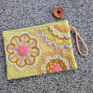 Jenny Krauss 100% Wool floral clutch
